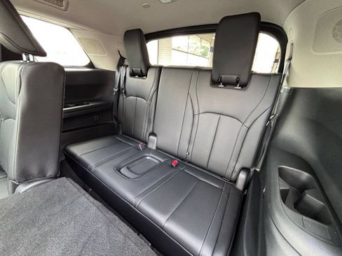 Used 2026 INFINITI QX60 Luxe FWD image 32