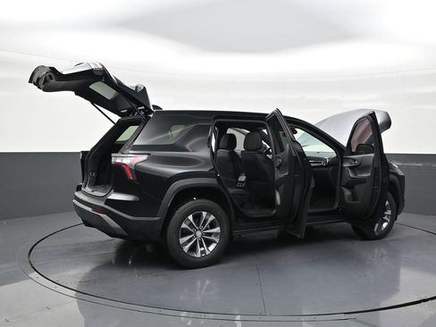 Used 2025 Chevrolet Equinox LT w/ Safety and Technology Package FWD image 29