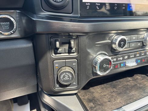 Used 2024 Ford F350 Lariat w/ Lariat Ultimate Package AWD/4WD image 24