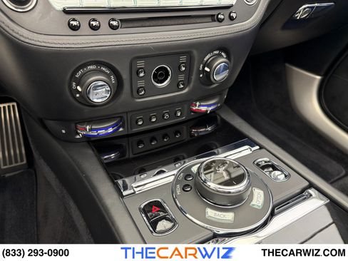 Used 2019 Rolls-Royce Dawn image 52