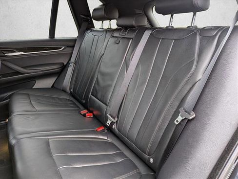 Used 2018 BMW X5 xDrive35i w/ M Sport Package image 19