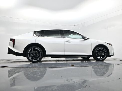 New 2026 Kia K4 GT-Line image 41