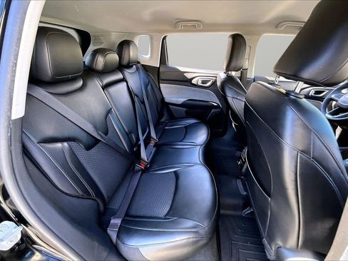 Certified 2022 Jeep Compass Latitude image 23