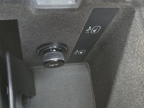 Used 2023 Audi e-tron GT Premium Plus w/ Performance Package image 21