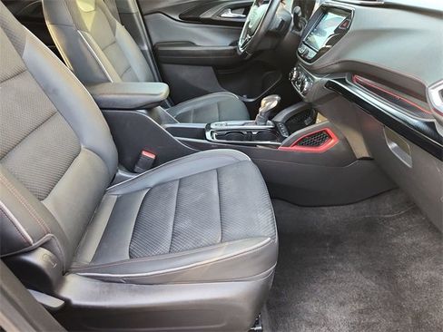 Used 2021 Chevrolet TrailBlazer RS w/ Convenience Package image 24