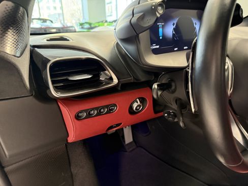 Used 2023 McLaren Artura RWD image 15