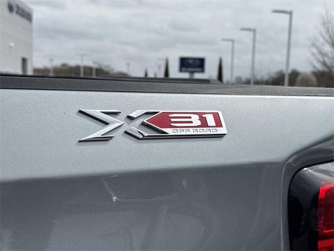 New 2026 GMC Sierra 1500 Elevation image 13