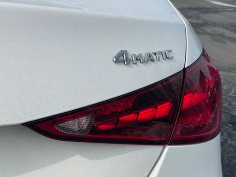 Used 2025 Mercedes-Benz C 300 4MATIC Sedan image 27