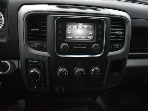 Used 2022 RAM 1500 Tradesman w/ Chrome Appearance Group AWD/4WD image 23