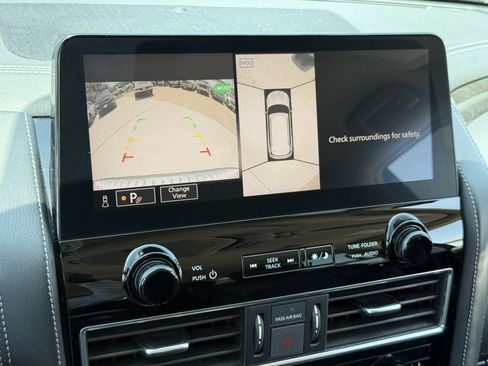 Used 2024 INFINITI QX80 Luxe RWD image 18