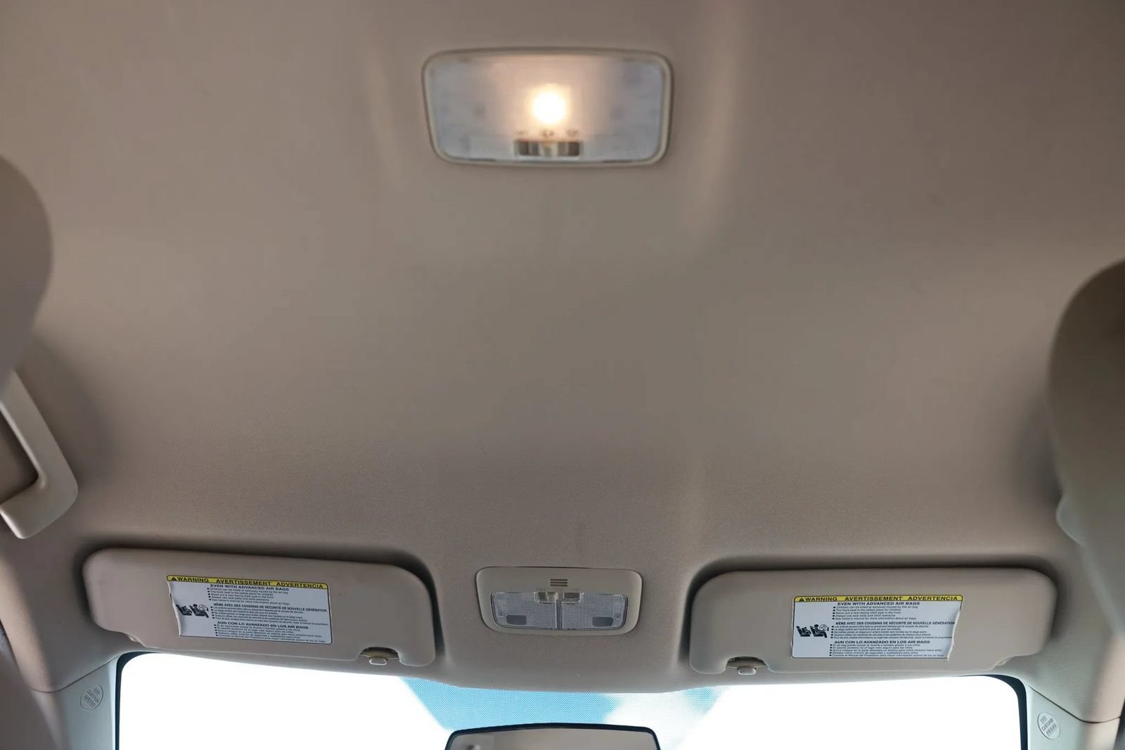 Used 2015 Toyota Corolla LE FWD image 16