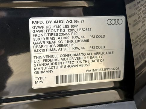 Used 2023 Audi Q4 e-tron Prestige AWD/4WD image 28