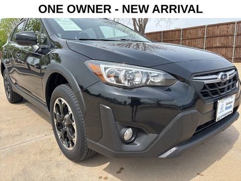 Used 2023 Subaru Crosstrek 2.0i Premium AWD/4WD image 2