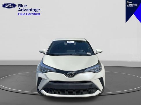 Used 2021 Toyota C-HR XLE FWD image 3