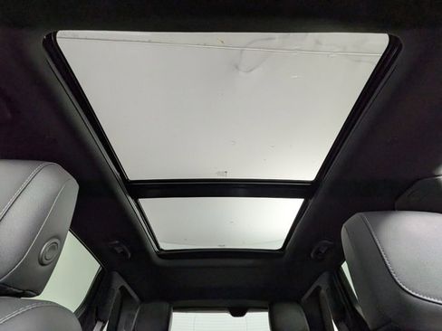 Certified 2025 Cadillac XT5 Premium Luxury w/ LPO, Floor Liner Package image 8