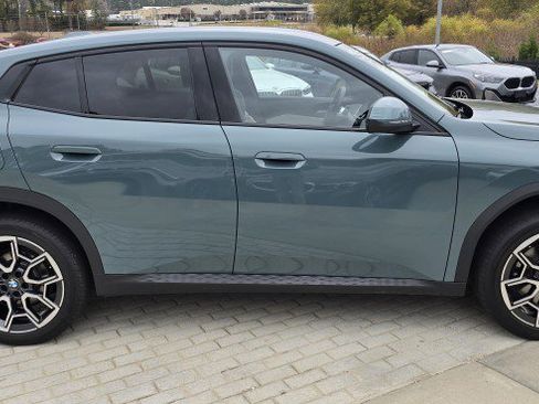 Certified 2025 BMW X2 xDrive28i w/ Convenience Package image 4