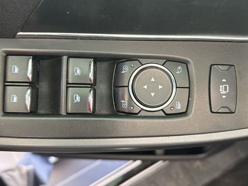 Used 2024 Ford F250 Lariat image 11