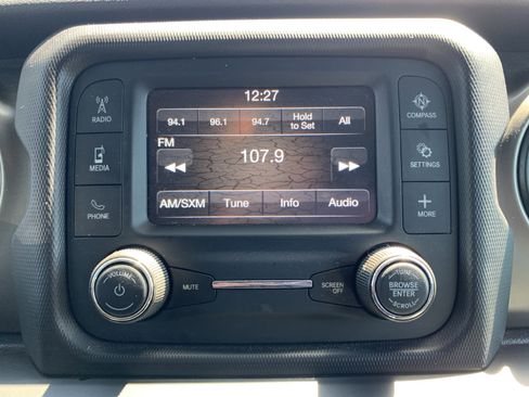 Used 2018 Jeep Wrangler Unlimited Sport AWD/4WD image 23