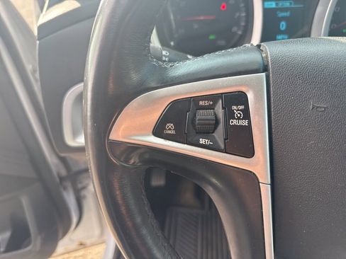 Used 2017 Chevrolet Equinox LT w/ Convenience Package image 21