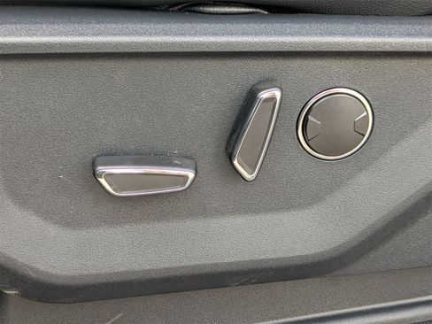 New 2025 Ford F150 Lariat w/ Equipment Group 502A High image 21