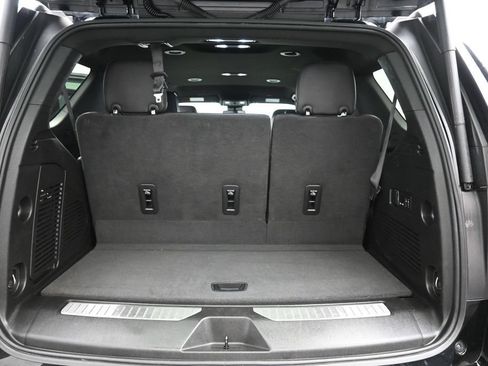 Used 2023 GMC Yukon Denali RWD image 23