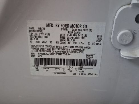 Used 2023 Ford Explorer XLT w/ Equipment Group 202A RWD image 33
