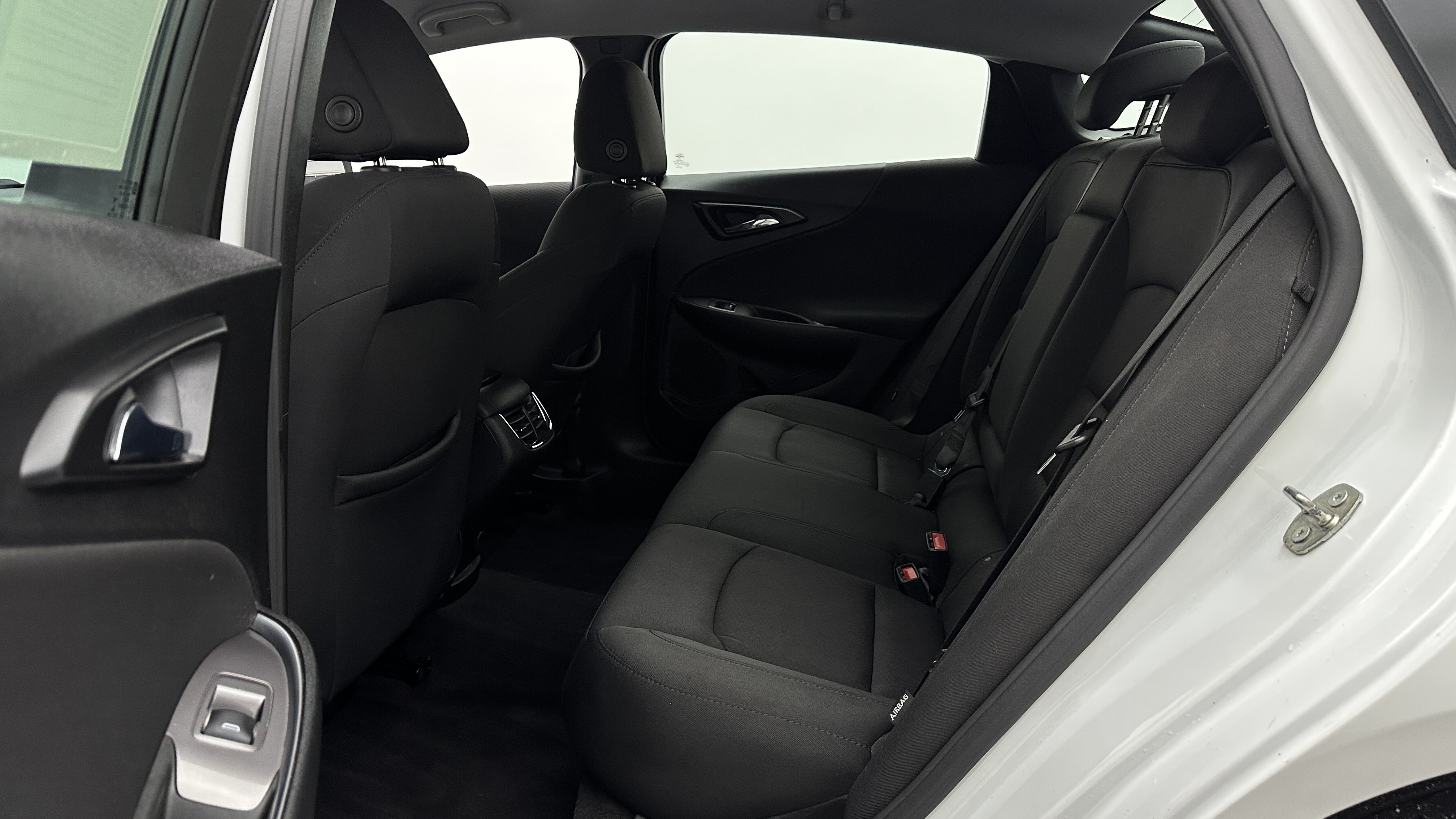 Used 2021 Chevrolet Malibu LT FWD image 26