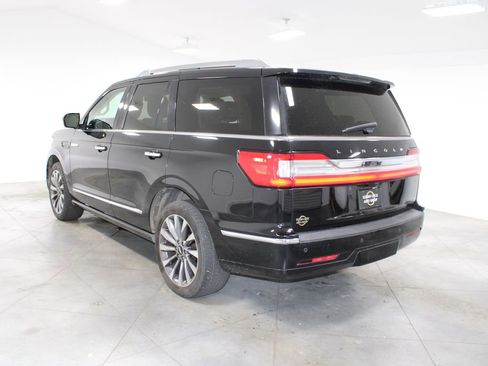 Used 2018 Lincoln Navigator Select RWD image 7