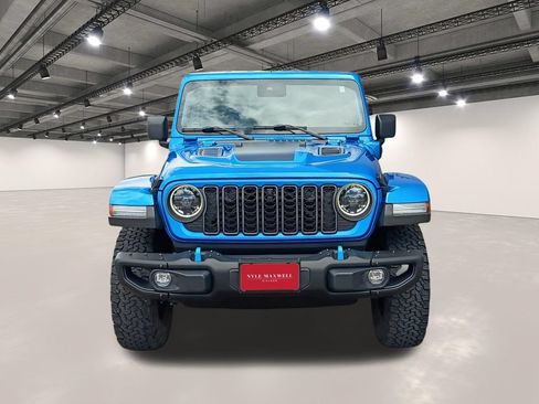 Used 2024 Jeep Wrangler Unlimited Rubicon 4xe AWD/4WD image 18