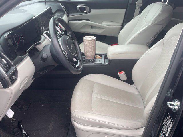 Used 2023 Kia Sorento S FWD image 11