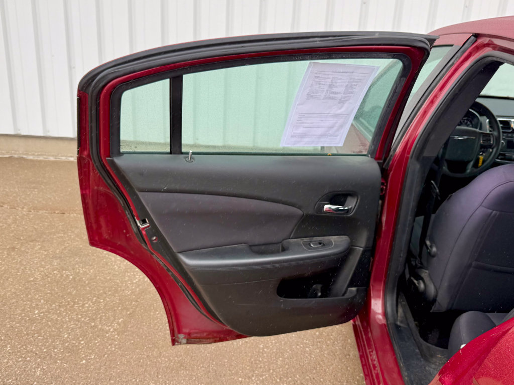 Used 2012 Chrysler 200 LX FWD image 15