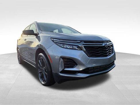 Used 2023 Chevrolet Equinox RS image 1