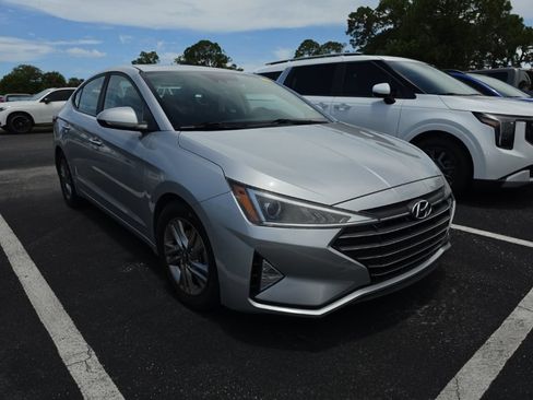 Used 2019 Hyundai Elantra Value Edition w/ Cargo Package FWD image 2