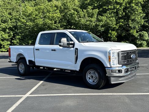 Used 2024 Ford F250 XL w/ XL Driver Assist Package AWD/4WD image 7