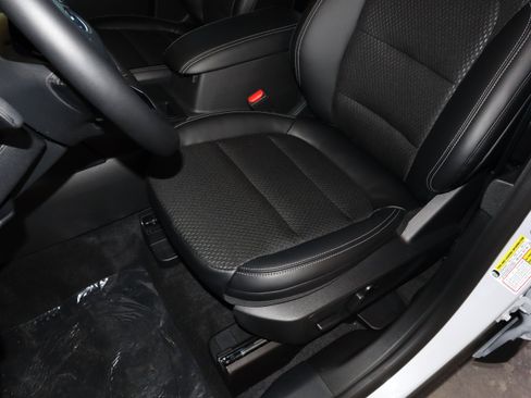 New 2026 Ford Escape SE image 33