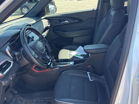 Used 2023 Chevrolet TrailBlazer RS w/ Convenience Package AWD/4WD image 10