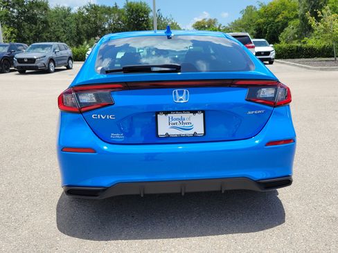 Used 2024 Honda Civic Sport image 5