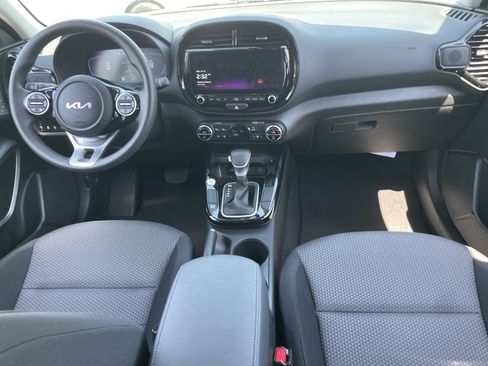 Certified 2025 Kia Soul S FWD image 13