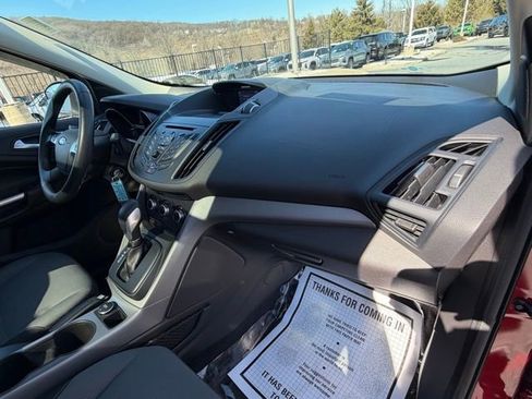 Used 2015 Ford Escape SE image 37
