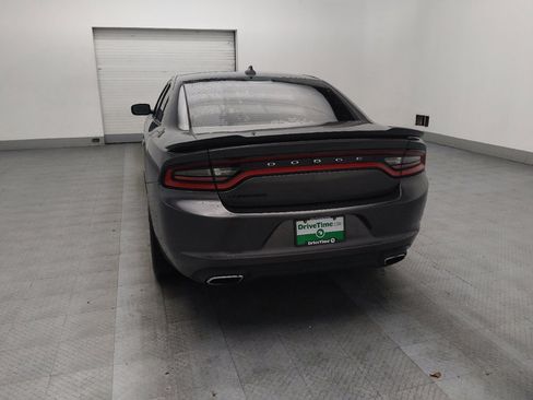 Used 2017 Dodge Charger SXT w/ Blacktop Package image 6