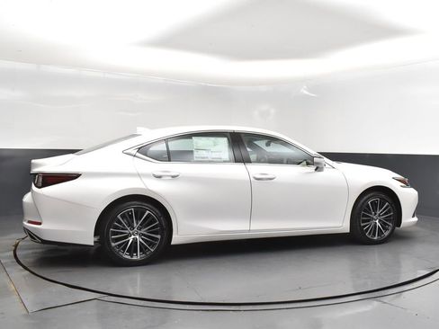 New 2025 Lexus ES 350 w/ Premium Package image 8