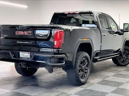 Used 2023 GMC Sierra 2500 Denali w/ Denali Black Diamond Edition image 13
