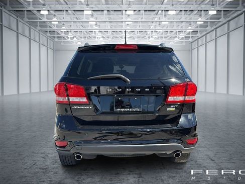 Used 2017 Dodge Journey SXT w/ Comfort/Convenience Group image 4
