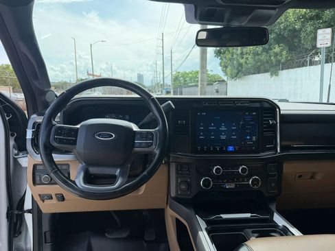 Used 2023 Ford F250 Lariat AWD/4WD image 15