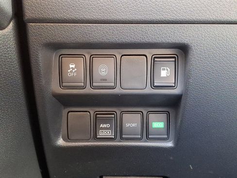 Used 2019 Nissan Rogue S w/ Special Edition Package image 25