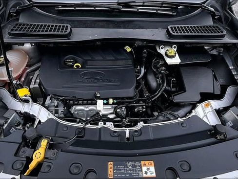 Used 2018 Ford Escape SEL image 9