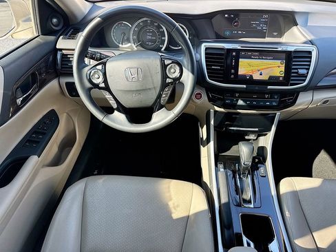 Used 2017 Honda Accord EX-L image 29