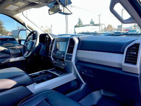 Used 2019 Ford F350 Lariat w/ Lariat Ultimate Package image 22