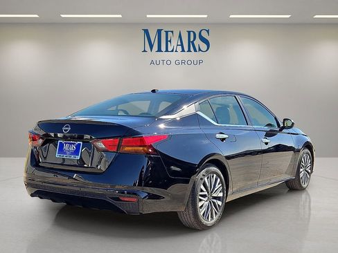 Used 2025 Nissan Altima 2.5 SV image 5