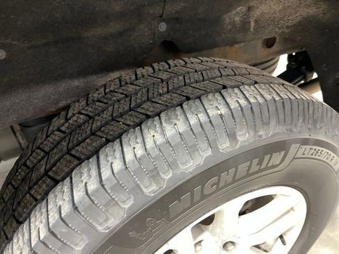 Used 2019 Chevrolet Silverado 1500 RST image 25